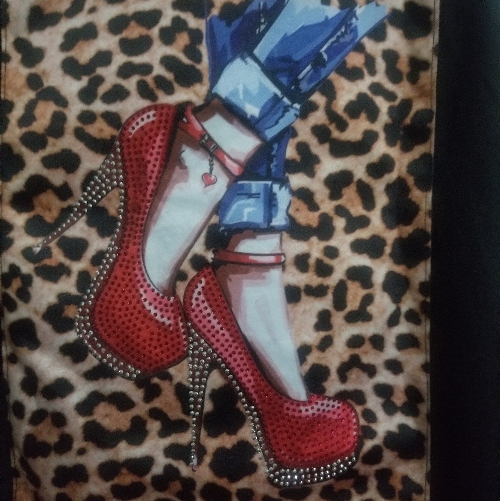 T shirt - Picture 2 of 4